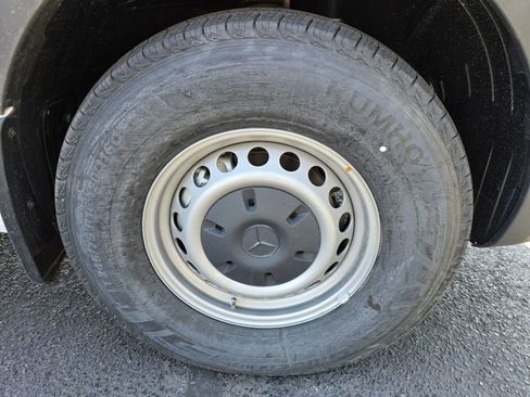 New 2025 Mercedes-Benz Sprinter 2500 image 11