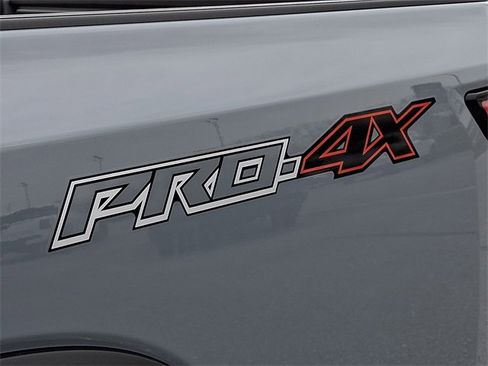 New 2026 Nissan Frontier PRO-4X w/ Pro-4x Convenience Package image 25