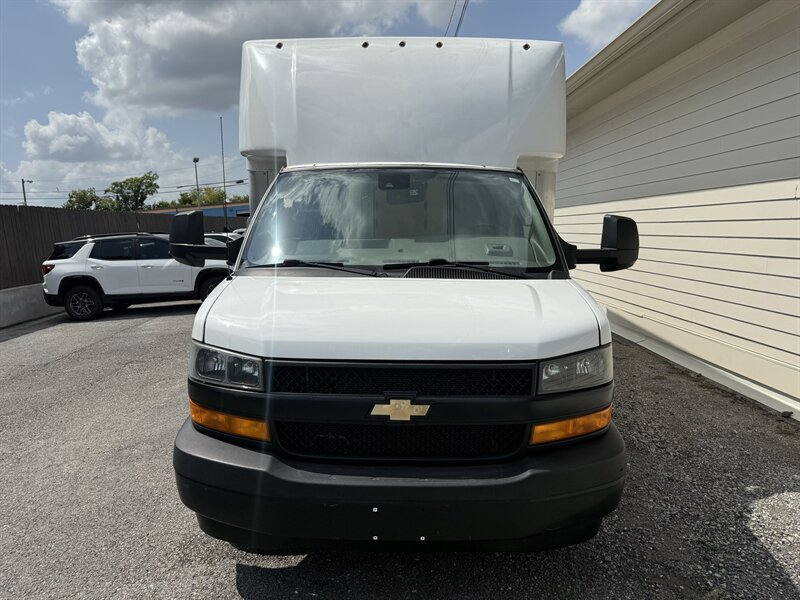 Used 2021 Chevrolet Express 3500 w/ Power Convenience Package RWD image 27