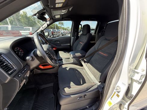 Used 2022 Nissan Frontier PRO-4X AWD/4WD image 27