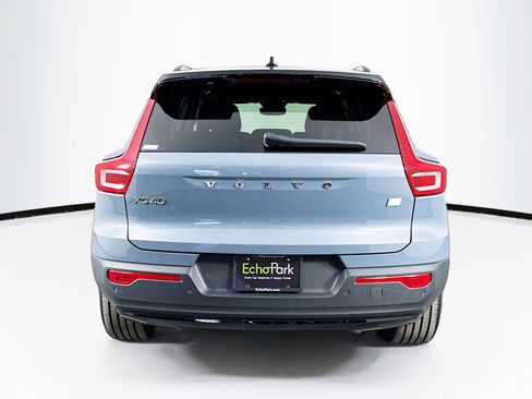 Used 2021 Volvo XC40 P8 Recharge w/ Advanced Package image 7