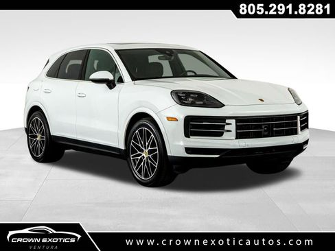 Used 2024 Porsche Cayenne image 1