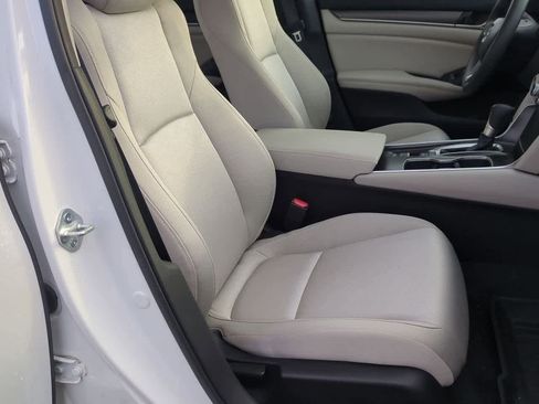 Used 2022 Honda Accord LX image 21