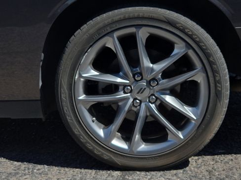 Used 2022 Dodge Challenger GT image 5