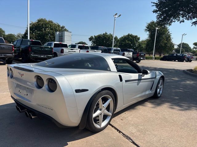 Used 2011 Chevrolet Corvette Coupe w/ 1LT RWD image 5
