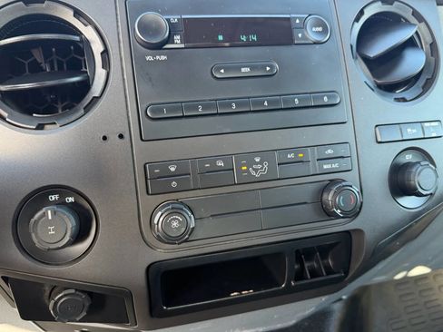 Used 2015 Ford F250 XL w/ Power Equipment Group image 11