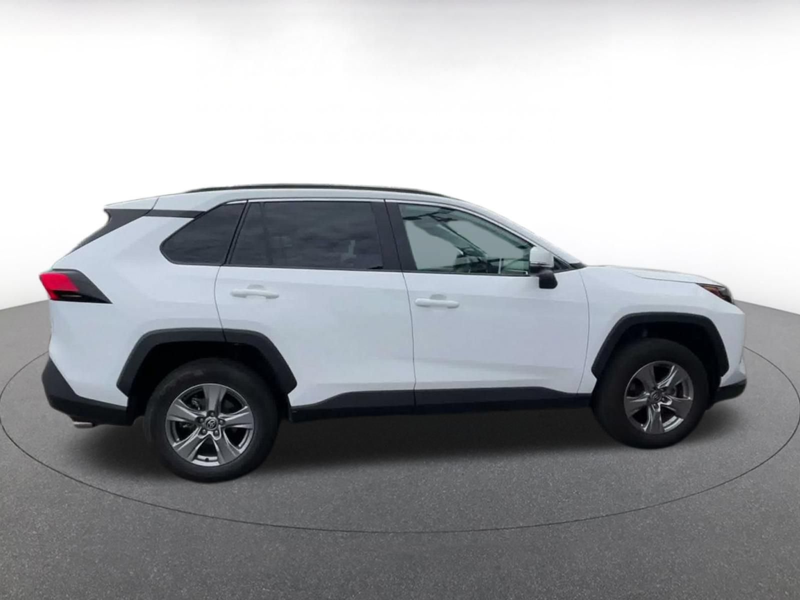Used 2025 Toyota RAV4 XLE w/ Convenience Package AWD/4WD image 15