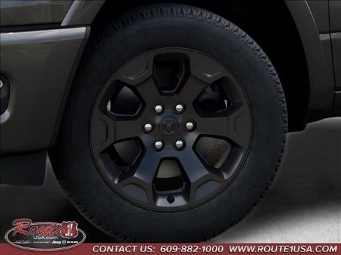 New 2026 RAM 1500 4x4 Crew Cab image 8