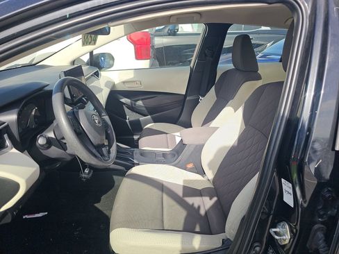 Used 2023 Toyota Corolla LE FWD image 7