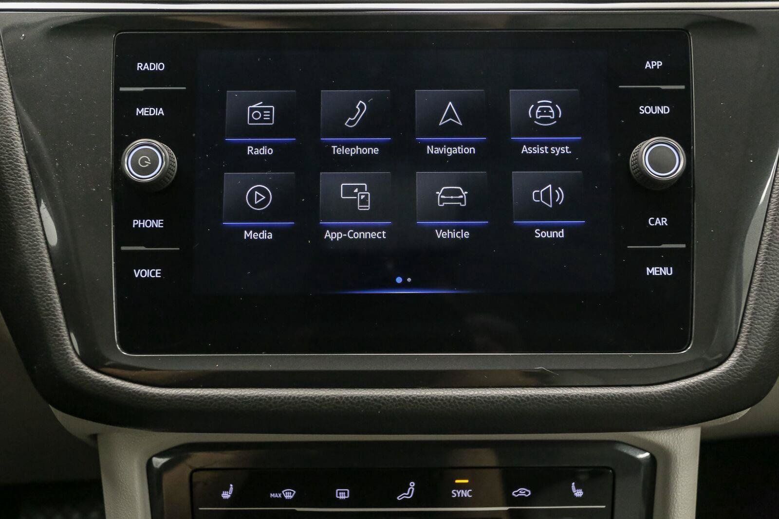 Certified 2023 Volkswagen Tiguan SE w/ Panoramic Sunroof Package FWD image 29