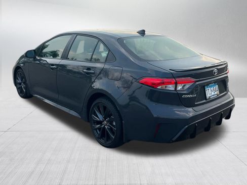 Used 2026 Toyota Corolla SE w/ SE Premium Package FWD image 4