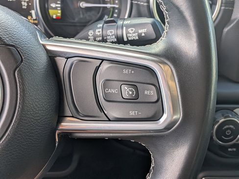 Used 2021 Jeep Wrangler Unlimited Sahara w/ Safety Group AWD/4WD image 25