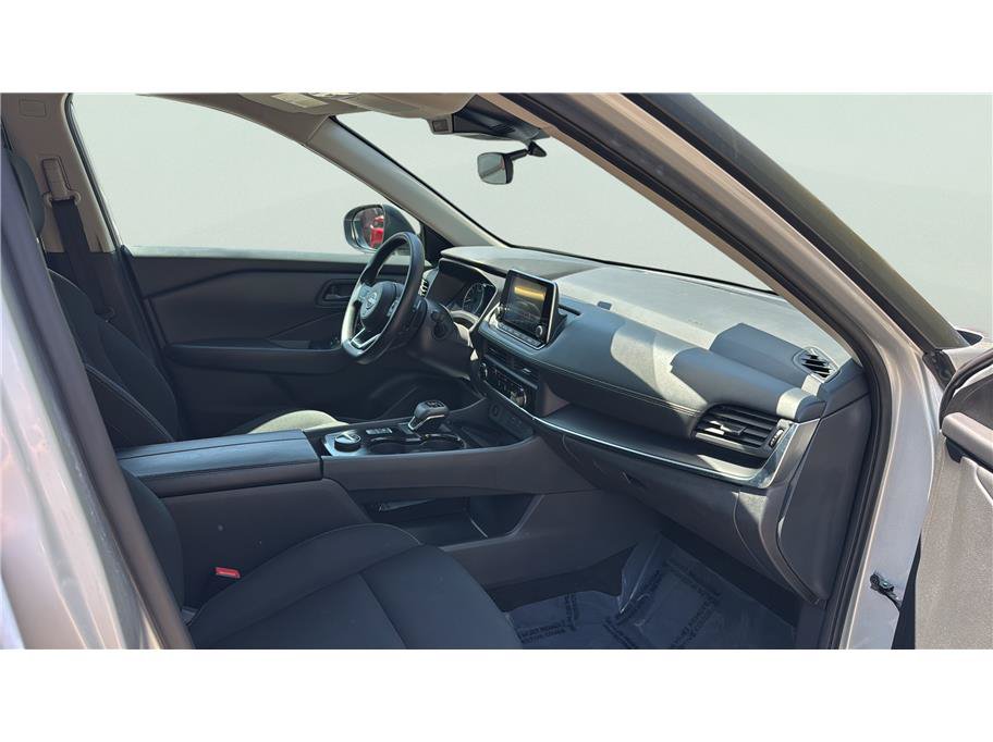 Used 2024 Nissan Rogue S AWD/4WD image 19
