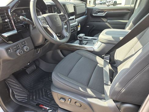New 2026 Chevrolet Silverado 1500 LT Trail Boss w/ Convenience Package II AWD/4WD image 13
