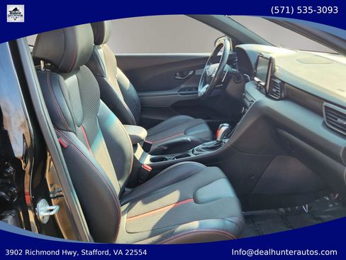 Used 2020 Hyundai Veloster Turbo FWD image 16