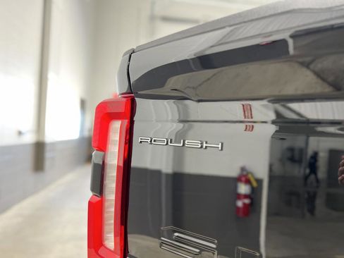 New 2026 Ford F250 Lariat w/ Black Appearance Package image 18