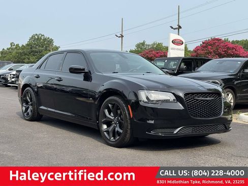 Used 2021 Chrysler 300 Touring w/ Sport Appearance Package RWD image 1