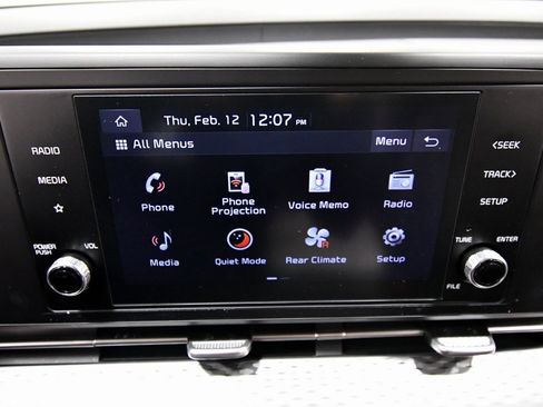 Certified 2024 Kia Carnival LX image 24