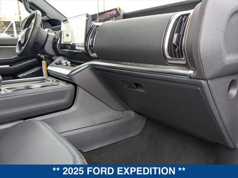 New 2025 Ford Expedition Tremor image 19