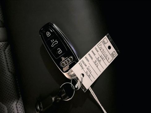 Used 2023 Audi RS 6 AWD/4WD image 14