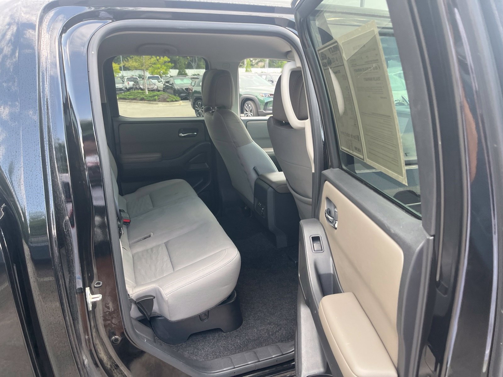 Used 2023 Nissan Frontier SV w/ Technology Package RWD image 31