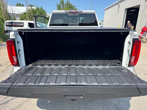 Used 2021 GMC Sierra 2500 AT4 w/ AT4 Preferred Package AWD/4WD image 28