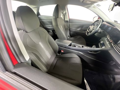 Used 2023 Hyundai Elantra SEL w/ Convenience Package image 27