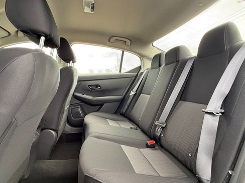 Certified 2025 Nissan Sentra SV image 21