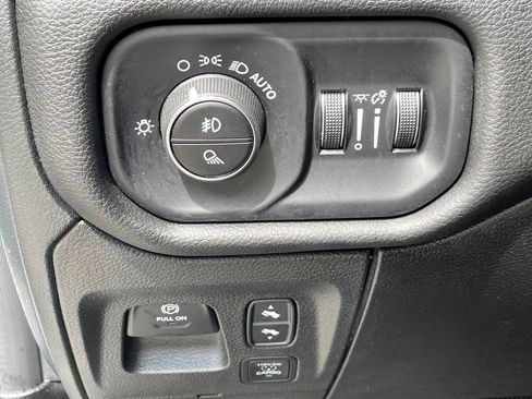 Used 2025 RAM 1500 Laramie w/ Night Edition AWD/4WD image 19