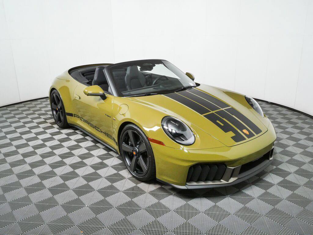 Used 2026 Porsche 911 GTS RWD image 25