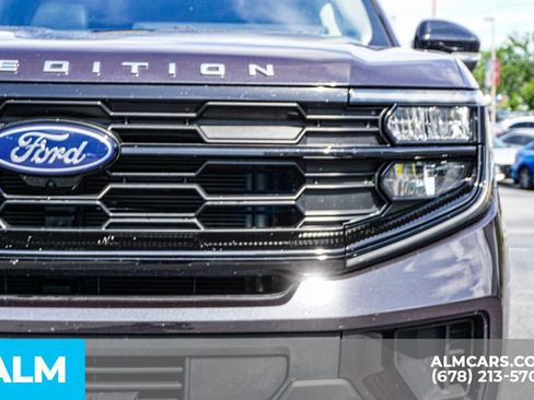 Used 2025 Ford Expedition Max Active AWD/4WD image 12