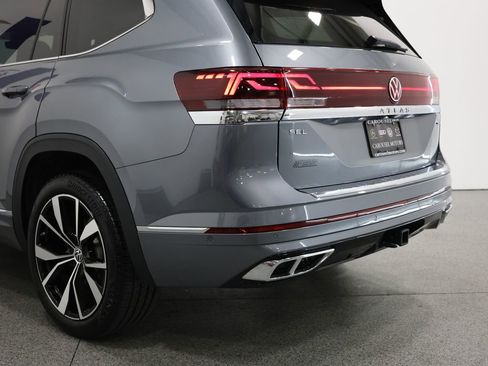 Used 2025 Volkswagen Atlas SEL Premium R-Line AWD/4WD image 10