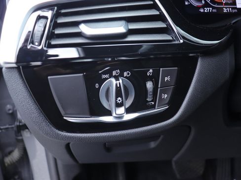 Certified 2022 BMW 540i image 24