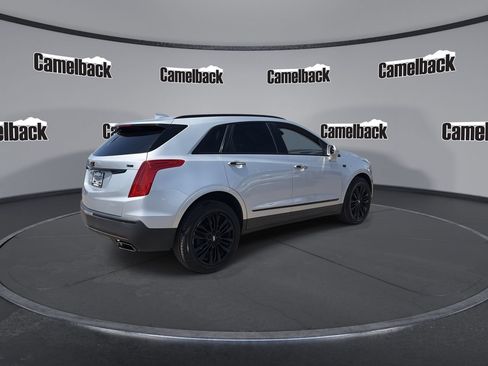 Used 2017 Cadillac XT5 Premium Luxury AWD/4WD image 7