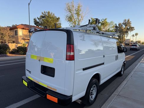 Used 2014 Chevrolet Express 2500 image 5