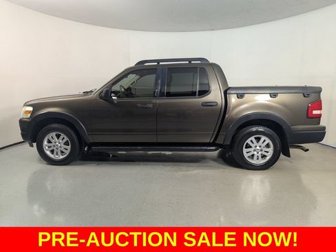 Used 2008 Ford Explorer Sport Trac XLT RWD image 4