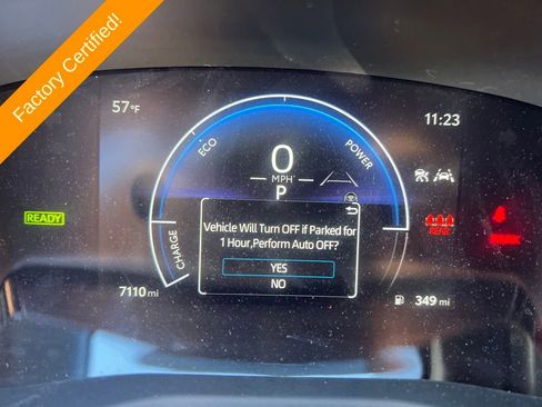 Used 2025 Toyota Camry SE image 17