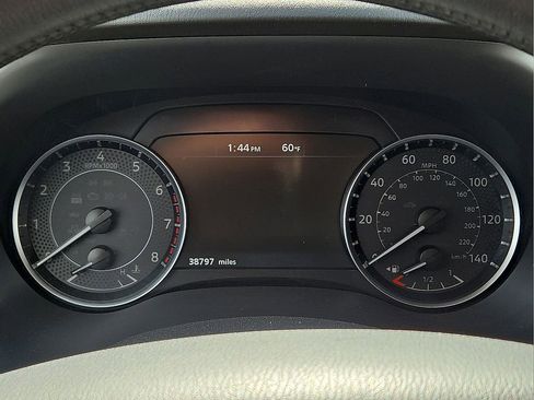 Used 2024 Nissan Armada SL image 24