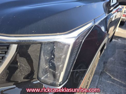 Used 2024 Kia Sorento S w/ Panoramic Sunroof Package FWD image 10