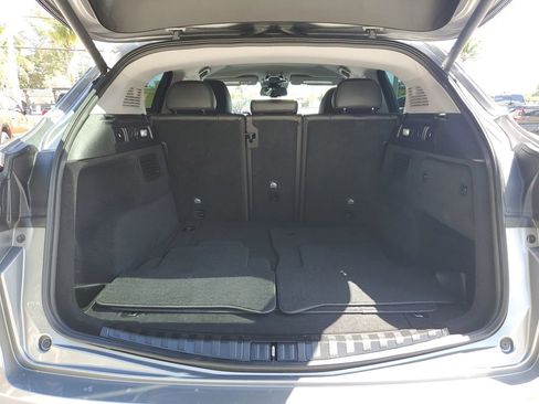 Used 2018 Alfa Romeo Stelvio Base image 12