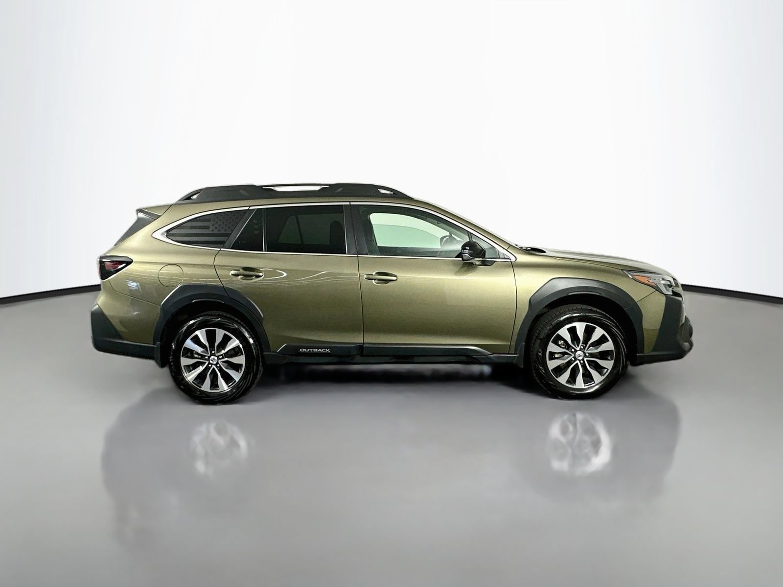 Used 2025 Subaru Outback Limited w/ Popular Package #2 AWD/4WD image 8