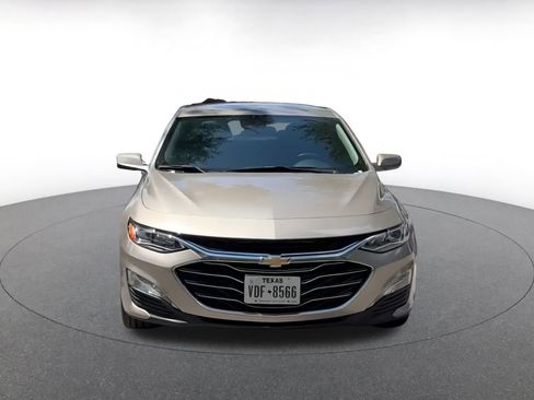 Used 2024 Chevrolet Malibu LT image 4