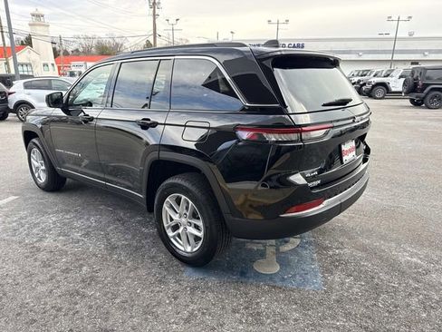 New 2026 Jeep Grand Cherokee Laredo AWD/4WD image 18