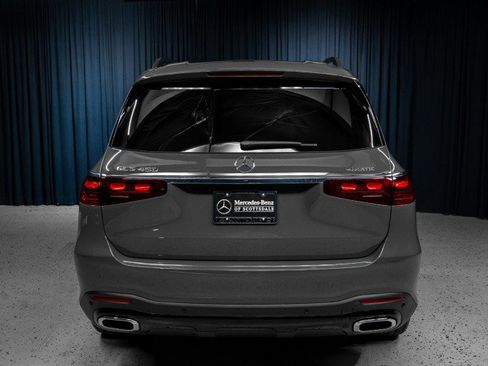 New 2026 Mercedes-Benz GLS 450 4MATIC image 9