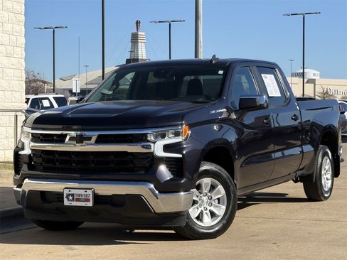 Used 2024 Chevrolet Silverado 1500 LT image 2