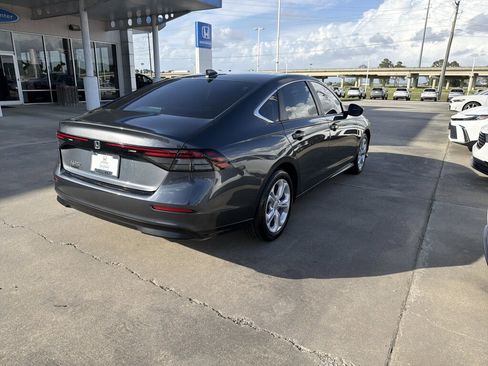 Certified 2025 Honda Accord LX image 4