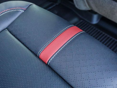 New 2026 Chevrolet Traverse RS w/ LPO, Floor Liner Package FWD image 26