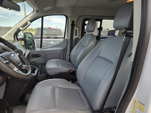 Used 2018 Ford Transit 150 XL RWD image 21