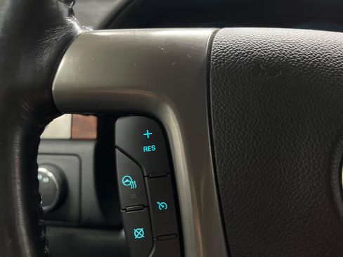 Used 2013 Chevrolet Tahoe LTZ image 17