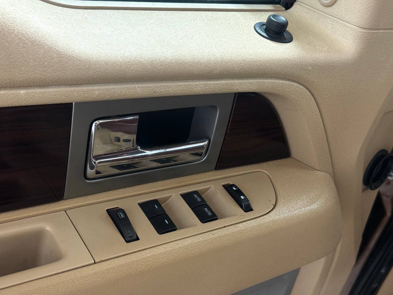 Used 2012 Ford F150 King Ranch w/ Off Road Pkg AWD/4WD image 48
